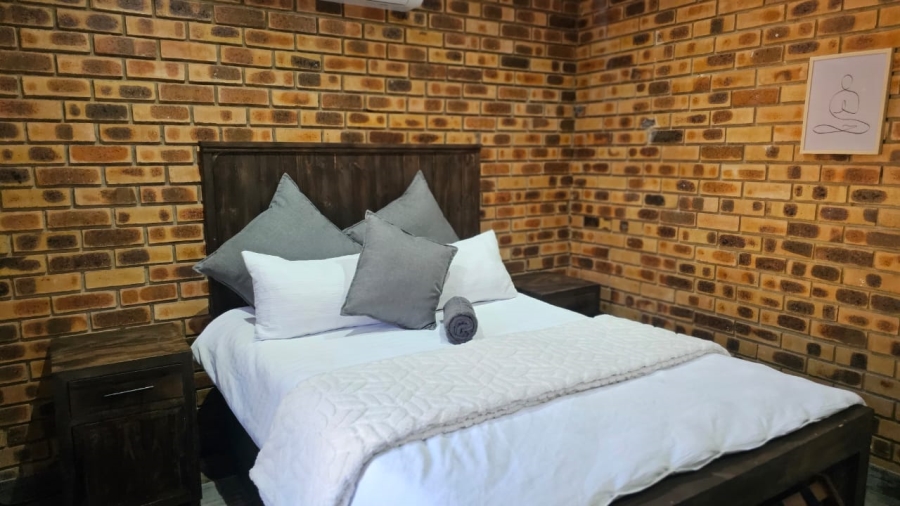 4 Bedroom Property for Sale in Zilkaatsnek North West